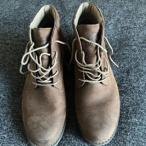 Sorel Men’s Madison Chukka size 9 boots